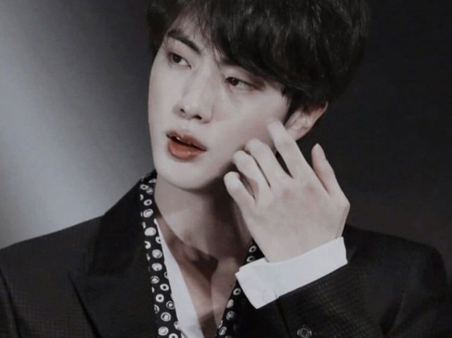 Jin🤤