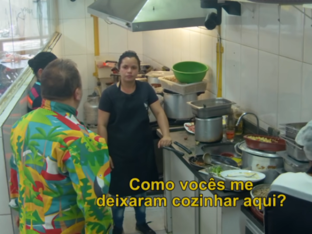 - Como vocês me dexoron cozinar aqui??