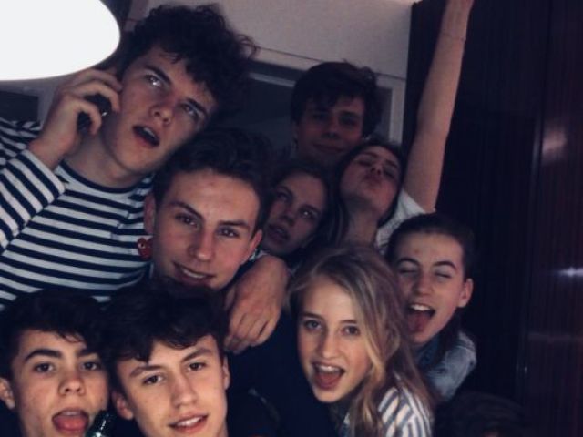 Você ama tirar fotos com os amigos