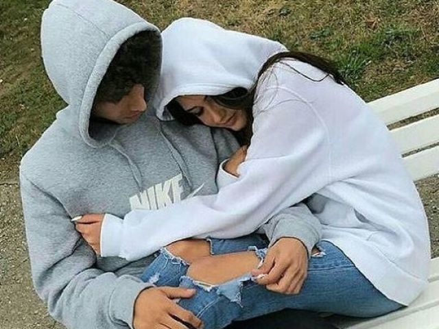 Casal que nunca se separam... E esse namoro será para sempre.