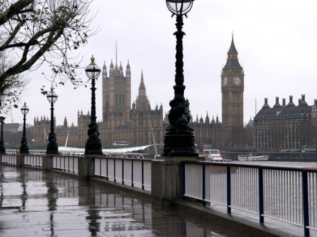 Londres! Chuva e tempos nublados não podem faltar!