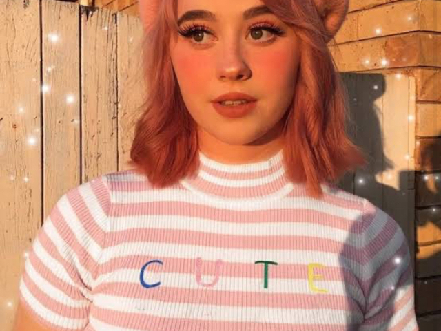 Soft girl 💖🤍
