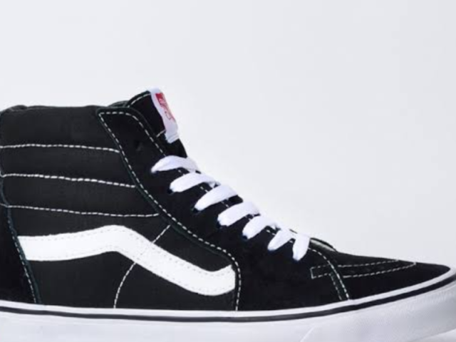 Vans de cano alto beeemm meu estilo mesmo