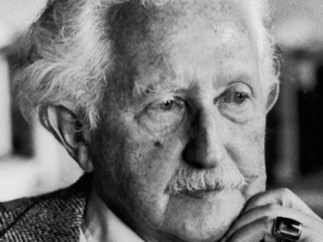 Erik Erikson