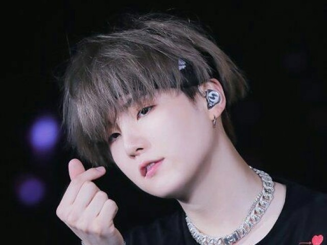 Yoongi (suga)