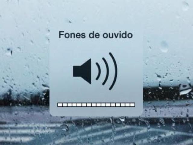 Ouviu música