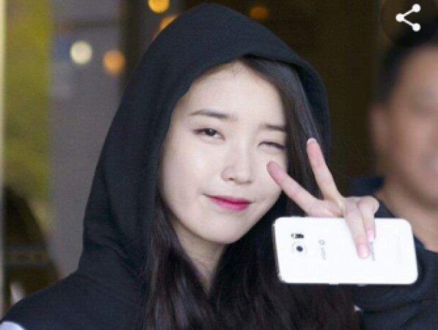 IU