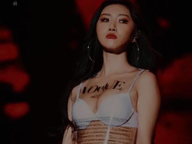 Hwasa - Mamamoo