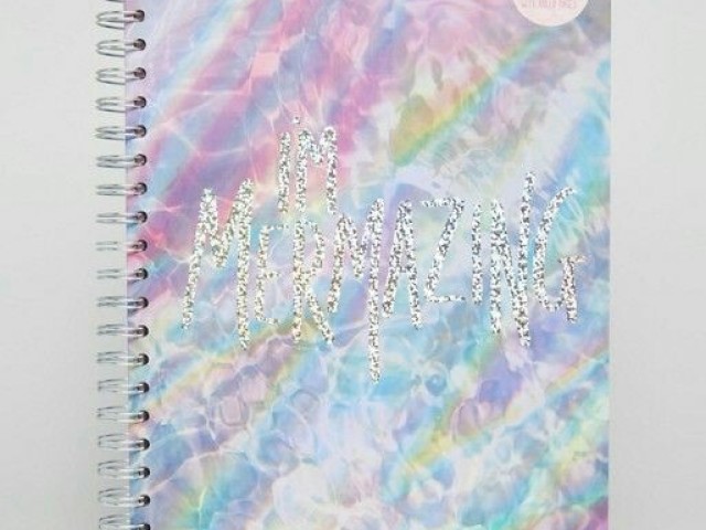 ❈˒ Esse caderno super brilhosinho