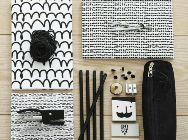 Material Escolar Gothic