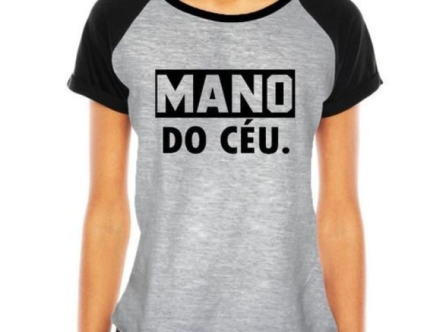 uma camiseta