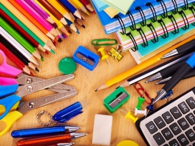 Material escolar simples