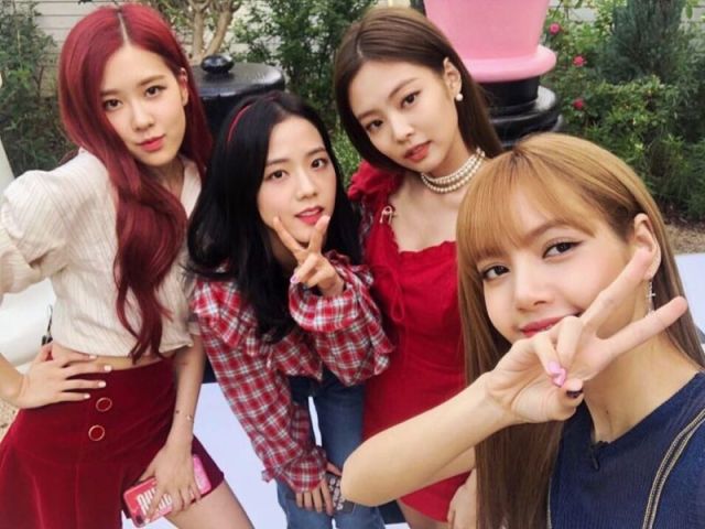 ✨•Crie você e seu grupo de K-pop•✨