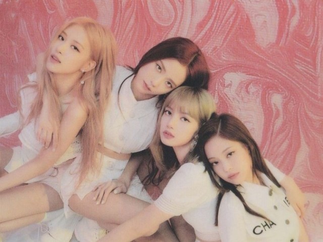 Jisoo Kim, Lalisa Manoban, Park Rosé e Jennie Kim