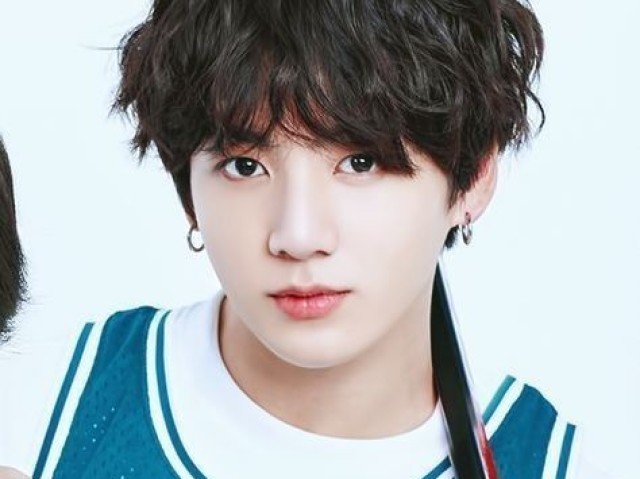 Um cara super bonito e sedutor - Jungkook