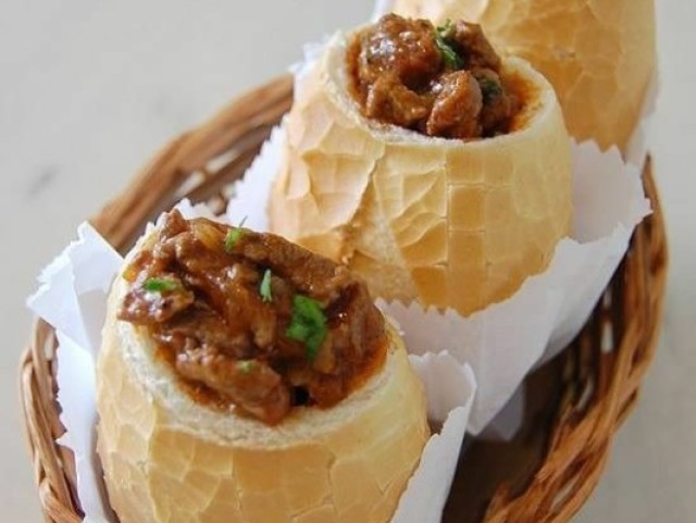 Pão com carne louca