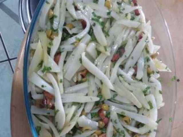 Salada de chuchu