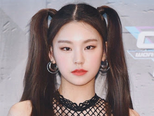 Hwang YeJi
