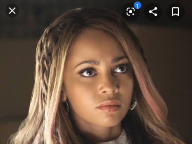 Toni topaz😘😘