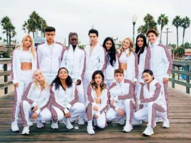 Now United ❤💙💚💜