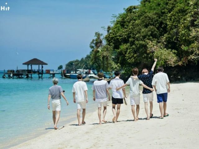 BTS RPG: Um dia na praia
