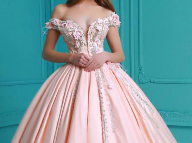 Vestido rosa com flores