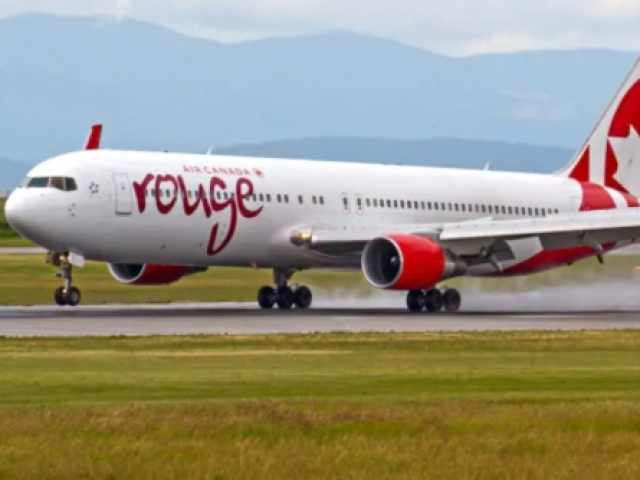 Air Canada Rouge