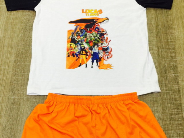 um pijama de Naruto