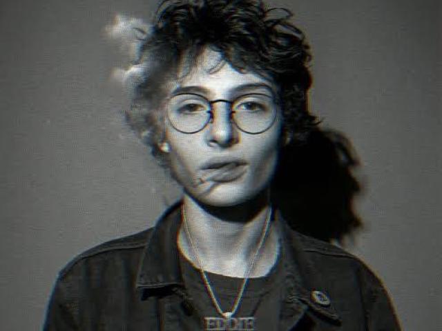 Finn wolfhard(Mike)