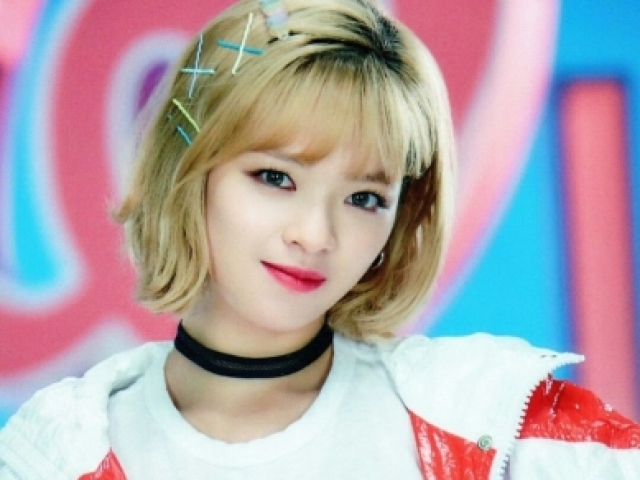 JEONGYEON (TWICE)