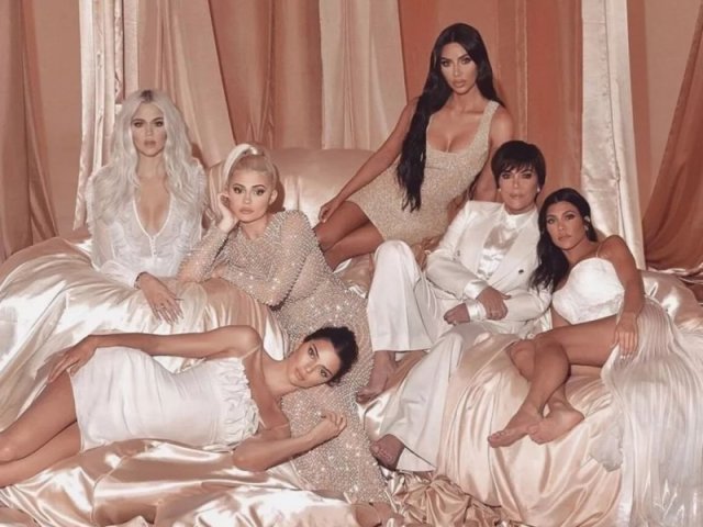 Viva um dia de luxo e descubra qual das kardashian você seria!