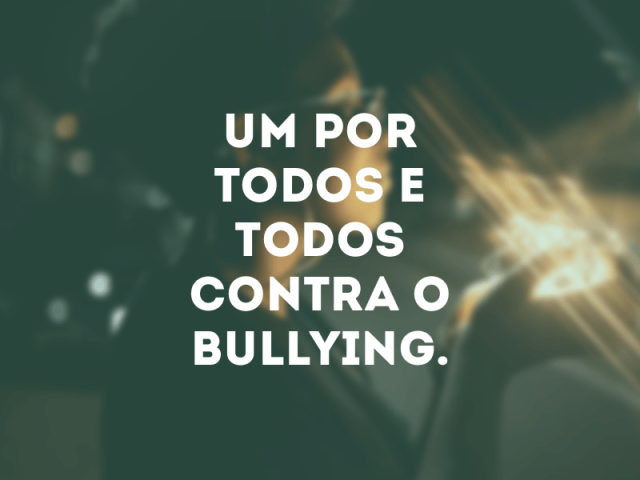 Ajudaria a pessoa que está sofrendo bullying!