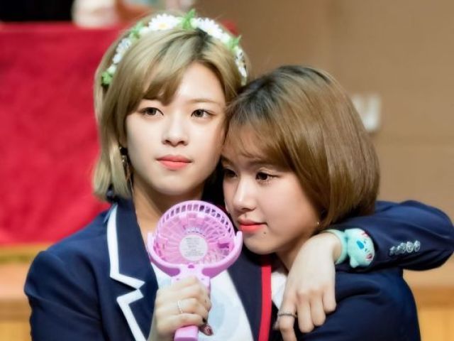 Sair pra balada com Chaeyoung e Jeongyeon♡