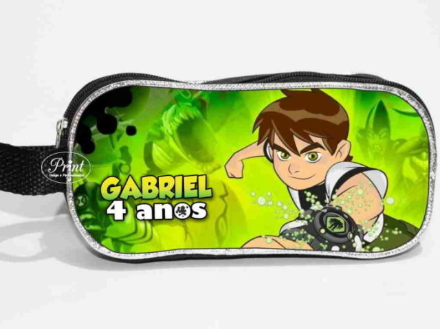 Ganhei isso de aniversário de 4 anos e uso até hoje. Meu nome nem é Gabriel ToT