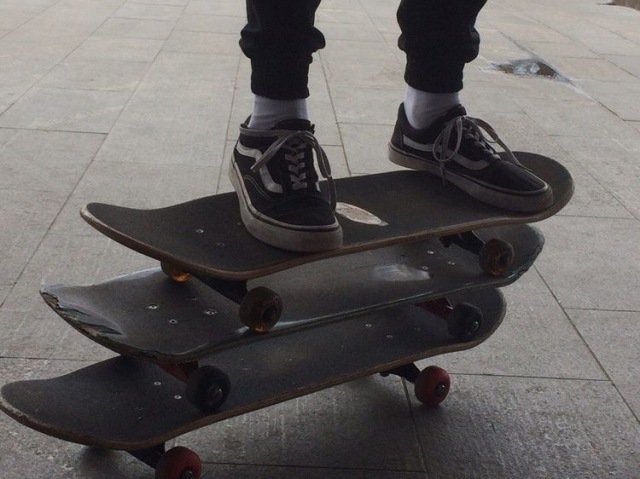 andar de skate💫