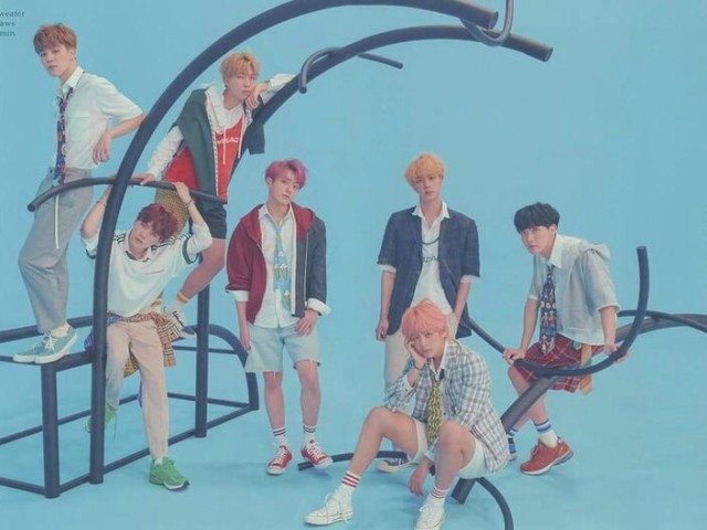 •Monte seu primeiro dia de aula e falaremos quem do BTS se apaixonaria por você•