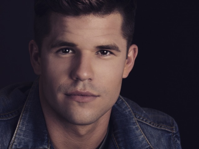 Charlie Carver