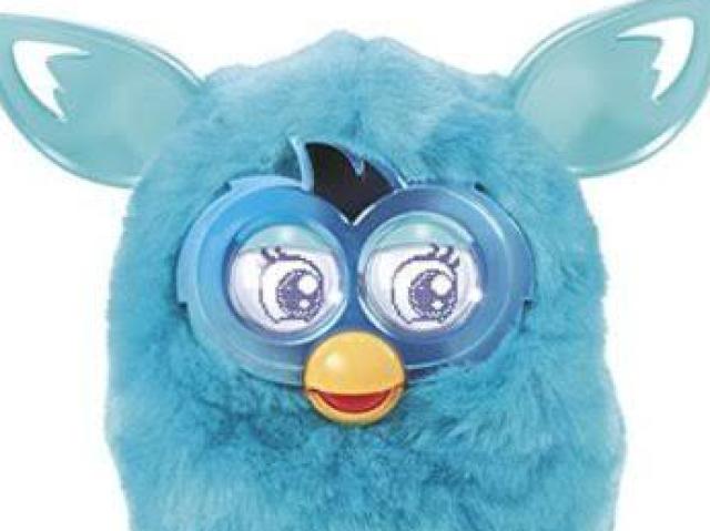 um Furby p-p