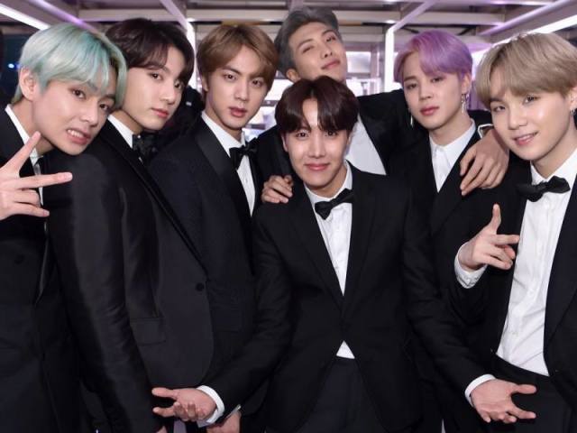 Você seria o BTS! 💜