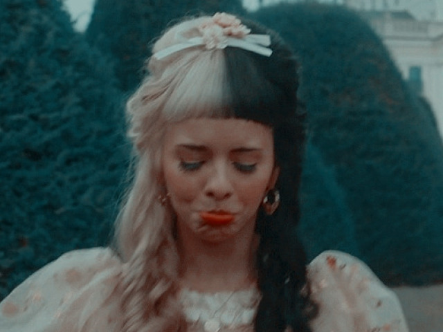 MeLaNiE mArTiNeZ