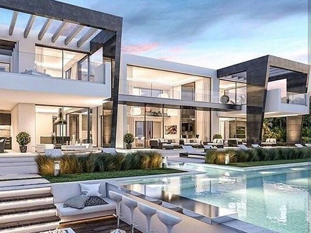 Luxuosa