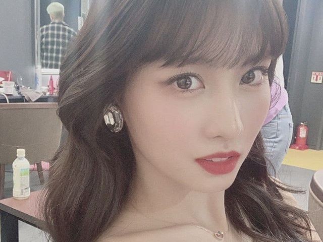 Momo (Twice)