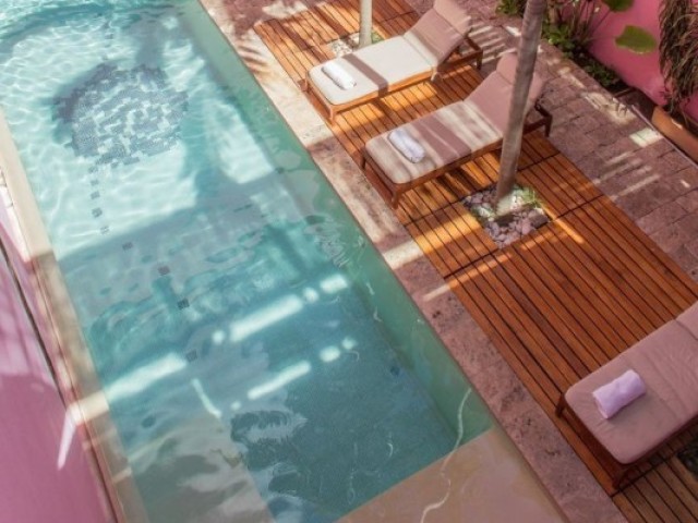 Olhar sua piscina