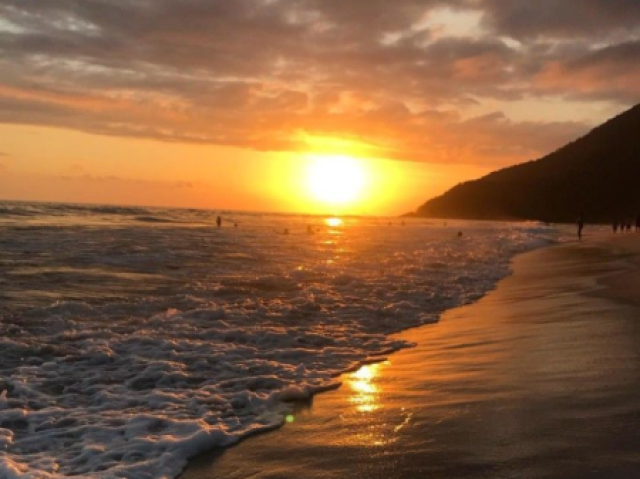 Uma com um mar paradisíaco para eu curtir