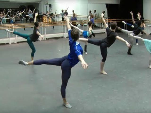 Bailarinos