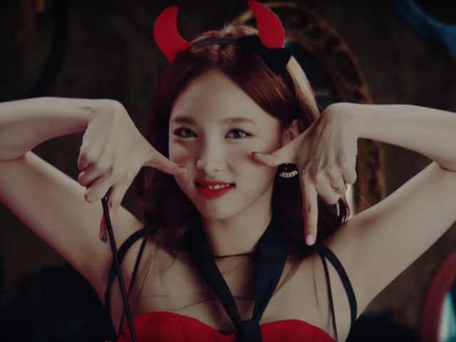 Nayeon - Devil