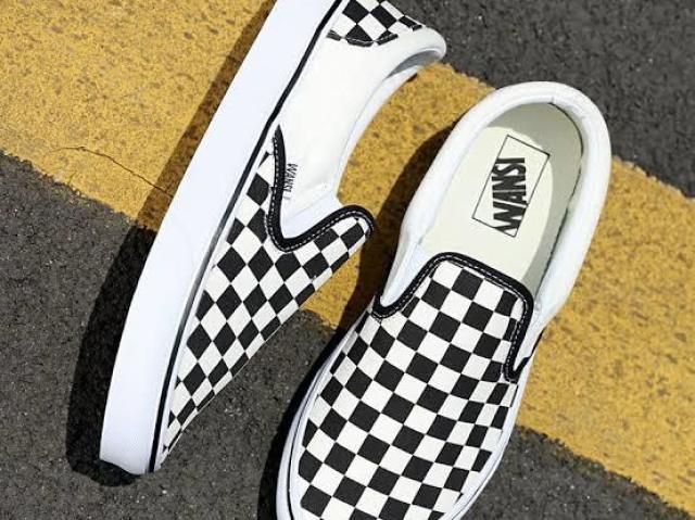 Esse Classic checker shoes