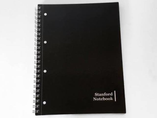 Caderno preto básico