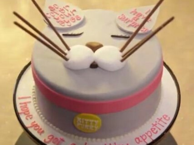 Esse de gatinho, do 'lyric video': Birthday - Katy Perry