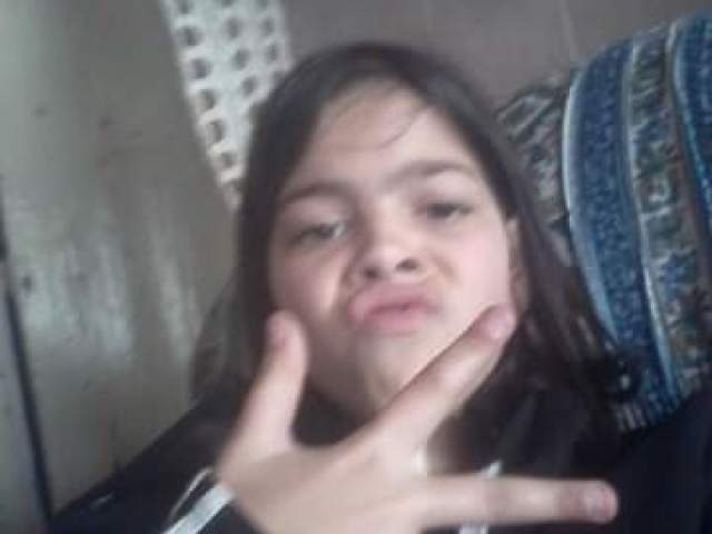 Esse e ........
Pode gostar de mulheres?
